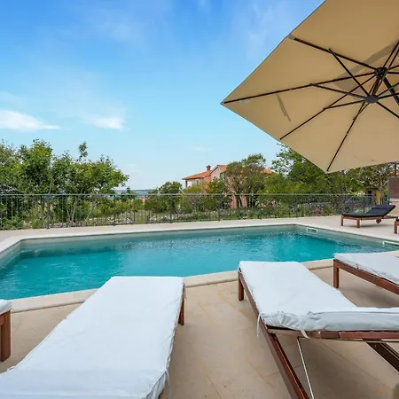 Ferienhaus Cozy In *