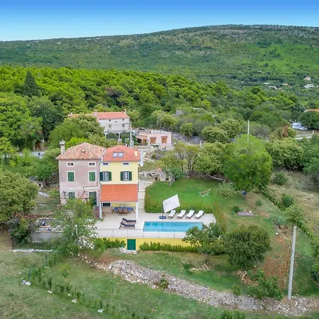 Awesome In Koromačno